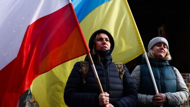 Вибори у Польщі: як і чому поляки обирають між дружбою та чварами з Україною
