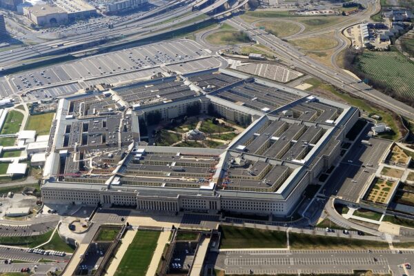 Пентагон закликає АІ-компанії більше розповідати про свої технології – Bloomberg