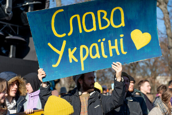 Більшість українців не вірять, що влада піде на неприйнятні компроміси з рф – опитування