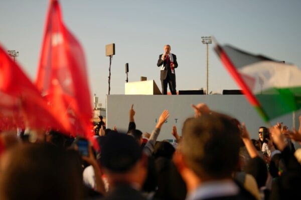 Ердоган на пропалестинському мітингу звинуватив Ізраїль у воєнних злочинах, а Захід у бажанні війни “між хрестом та півмісяцем”