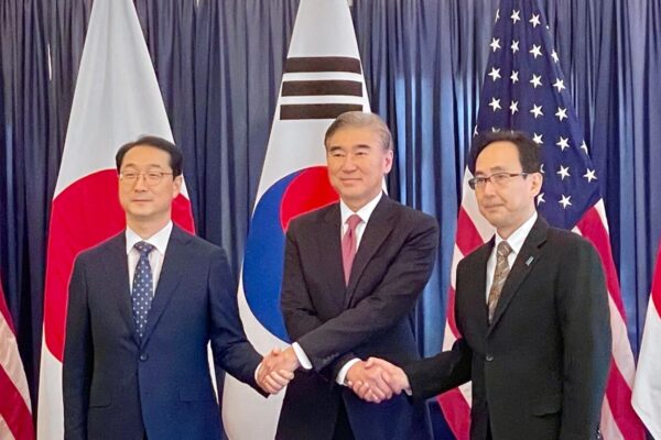 США, Японія та Південна Корея обговорили поставки зброї КНДР до Росії