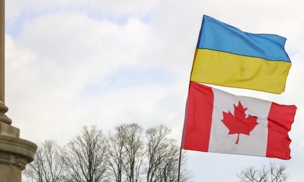 Відбудова України по-канадськи