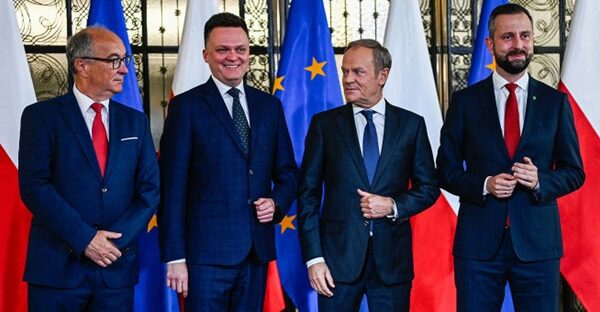 Як Польща відвоювала свою демократію