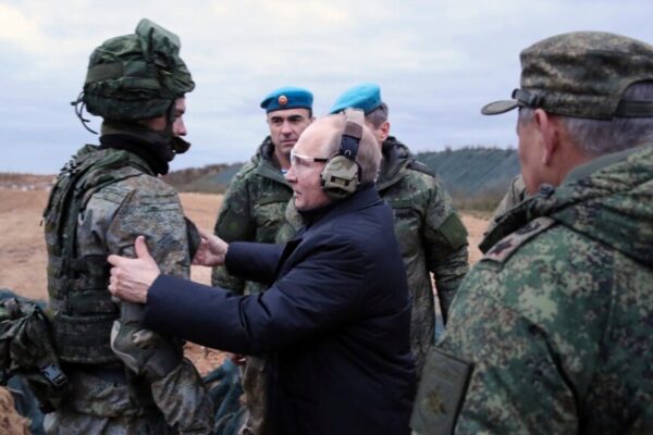 Росія озброюється, щоб воювати проти НАТО. Як альянс може допомогти Україні перемогти? Думки експертів
