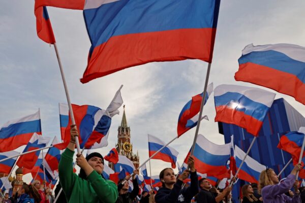 Путінська провоєнна більшість: Більшість росіян все ще підтримують вторгнення в Україну