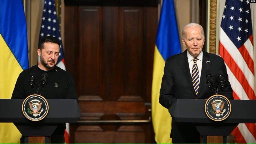 Байден: Путін даремно «робить ставку» на провал США у наданні допомоги Україні