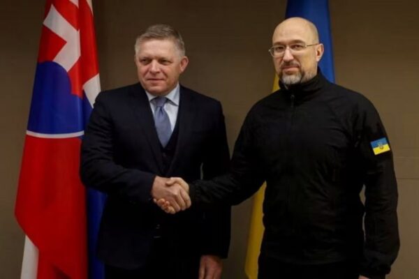 Як проросійський лідер Словаччини Фіцо став на бік України