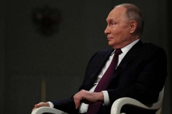 Путін просить про “замороження” війни в Україні? Які позиції Києва і Вашингтона