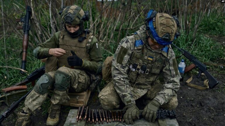 Зброя з “незахідних країн” через посередників як можливість для України – аналіз експертів