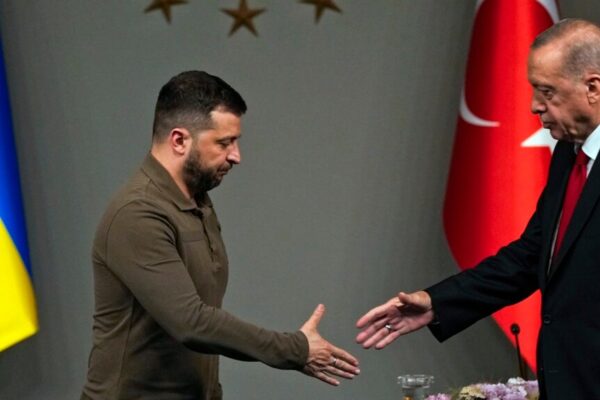 Джерела про зустріч Зеленського та Ердогана: Туреччина “наполягатиме на переговорах щодо припинення війни”