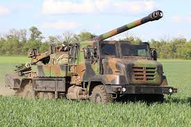 Франція анонсувала надання Україні 78 гаубиць Caesar, також збільшать виробництво та постачання снарядів