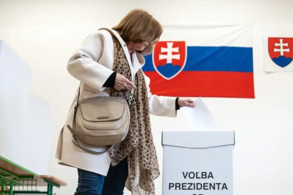 Итоги выборов в Словакии, первый тур прошел