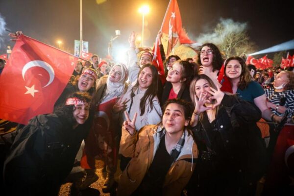 Кінець епохи Ердогана? Що означає поразка його партії в Туреччині