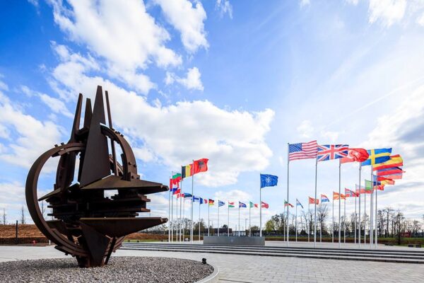Расширение НАТО на 100 миллиардов
