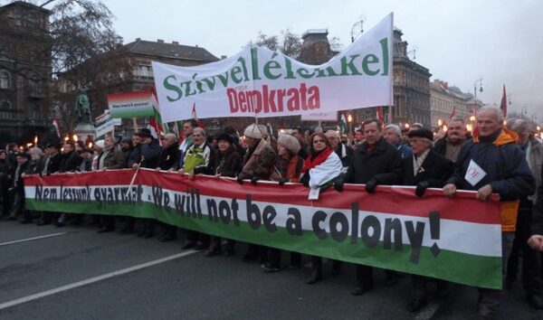 Нерозуміння «антиколоніального» повороту Угорщини