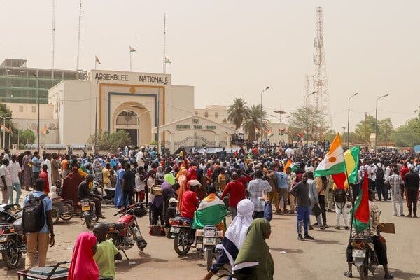 Протестувальники в Нігері вимагають виведення американських військових з прибуттям російських сил