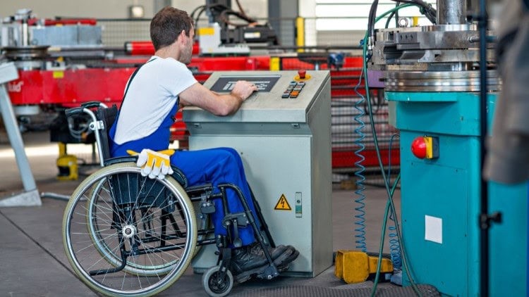 Люди з інвалідністю: усунення бар’єрів