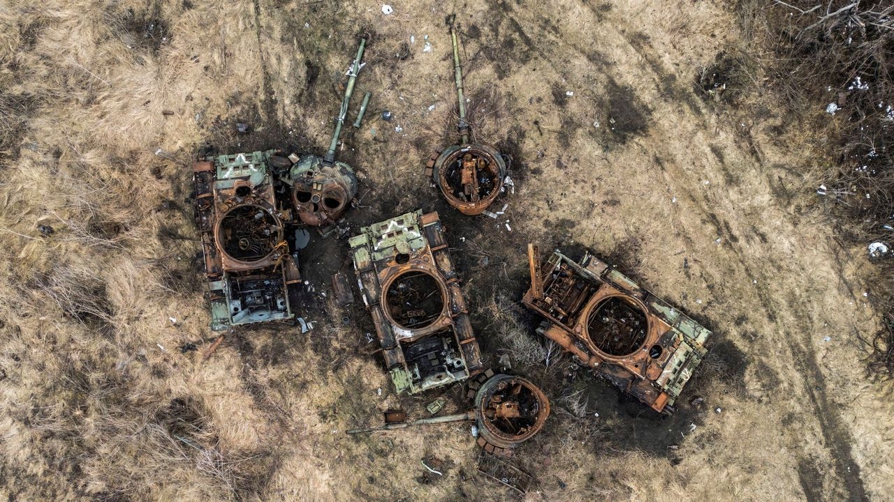 У Росії закінчуються величезні запаси озброєнь радянських часів