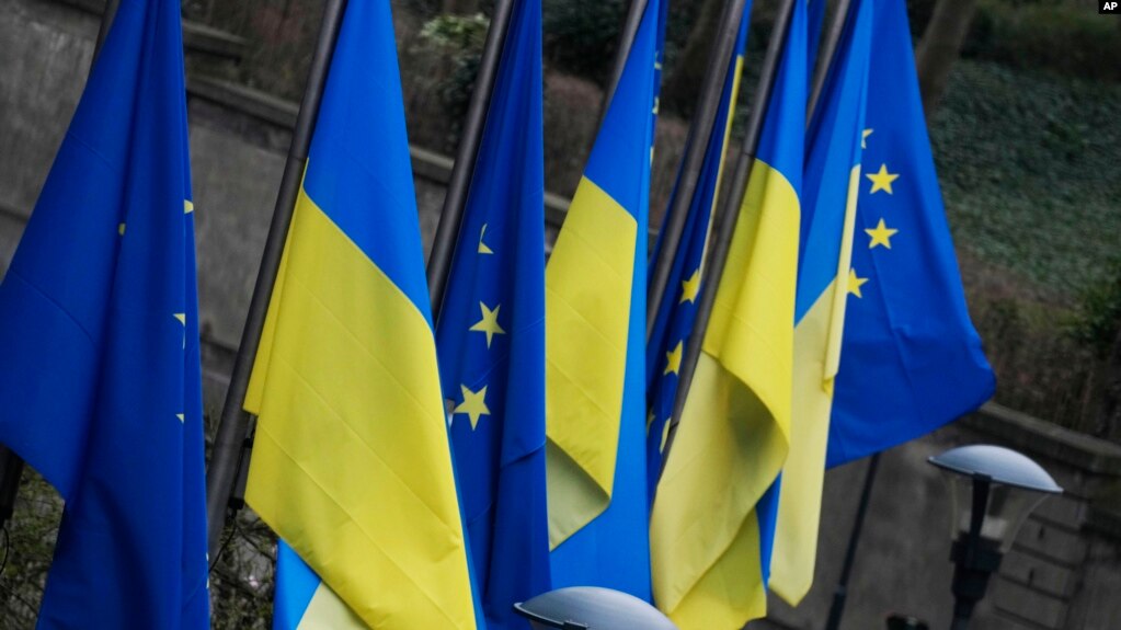 ЄС заявляє про “нову еру оборонної співпраці” в закупівлі зброї для проєктів, включаючи Україну