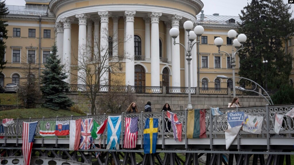 Обсяги військової допомоги Україні від Німеччини та США – підсумки і перші прогнози на 2025